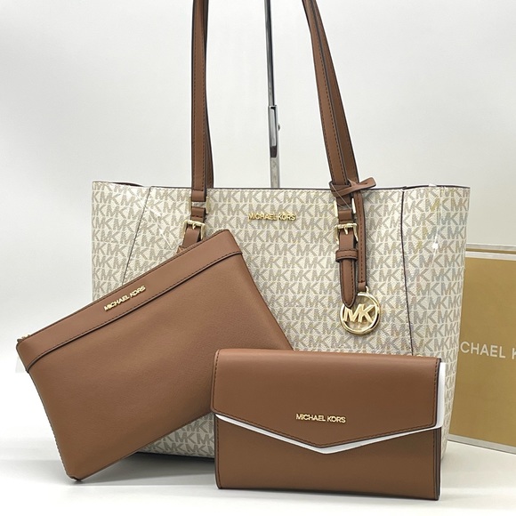 Michael Kors Large Charlotte 3 in 1 Tote Bag - Picture 3 of 14